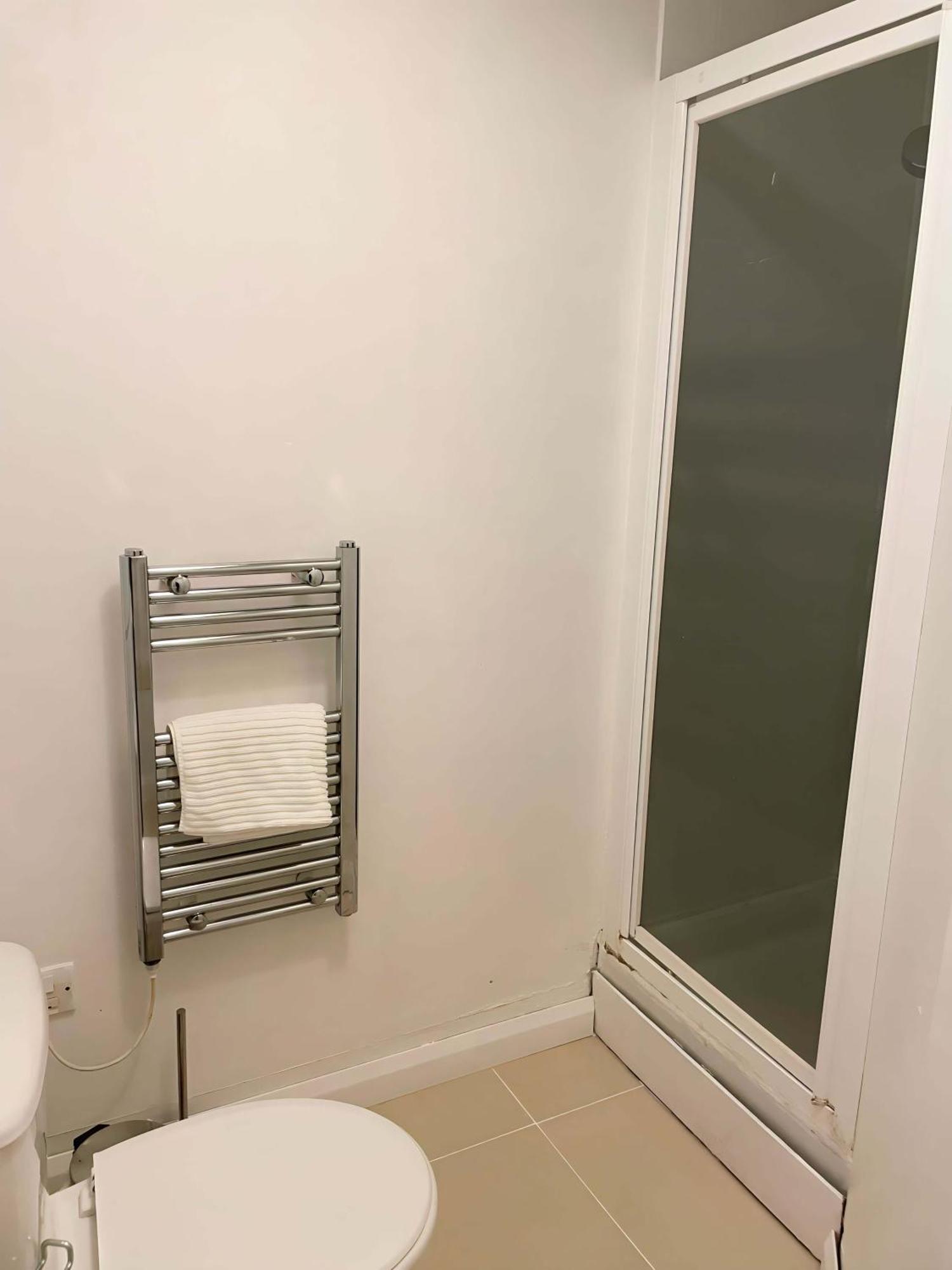 2 Bdrm Contemporary Central London Apartment Exterior foto